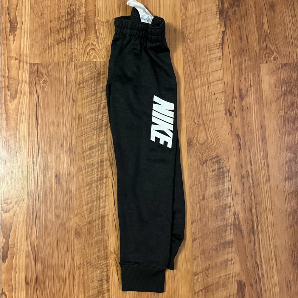 Boys gray Dri Fit Nike joggers